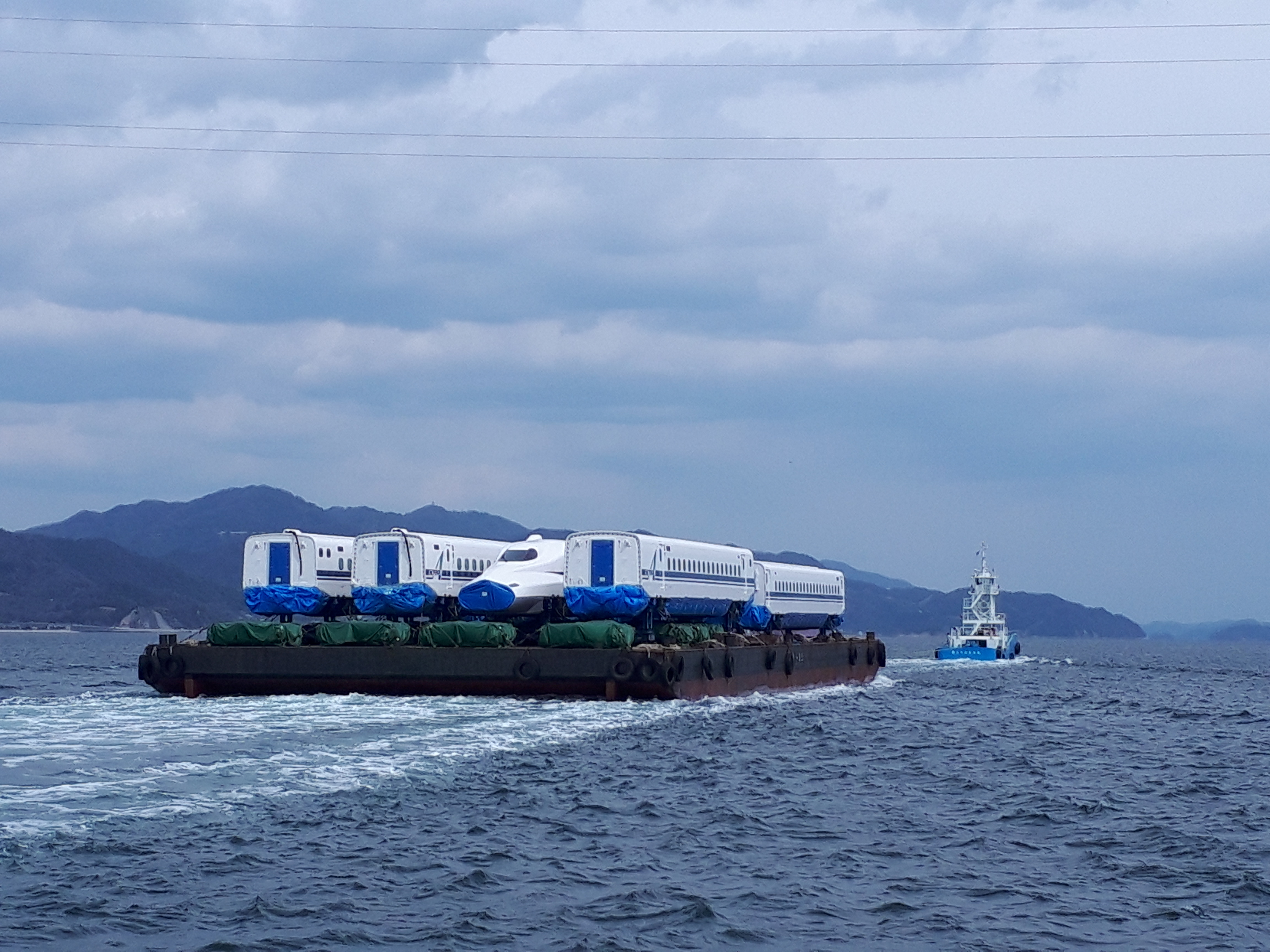 海を走る新幹線 せとうちクルーザー